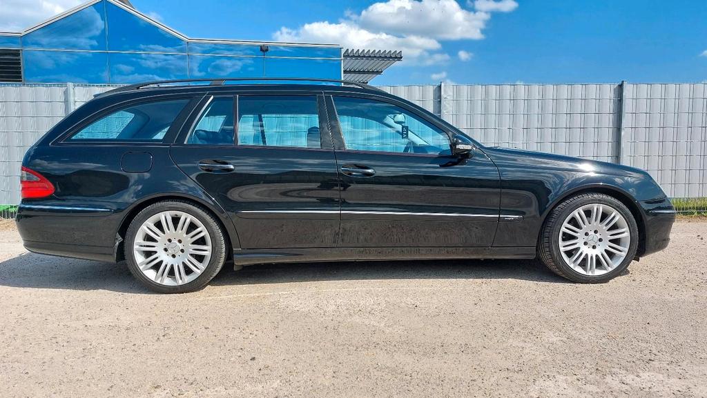 Mercedes-Benz E 280