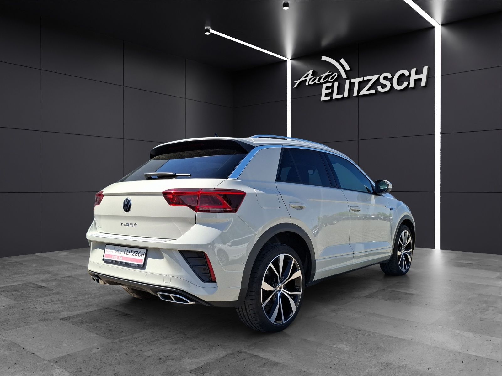 Fahrzeugabbildung Volkswagen T-Roc TSI R-Line Matrix Navi AID Park-Assist SH