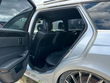 MYAUTOCENTER – Gebraucht- und Jahreswagen mit Werkstattservice in Pfaffenhofen Mercedes-Benz E 350d T Avantgarde 4-Matic *NAVI*AHK*LED*SHZ*