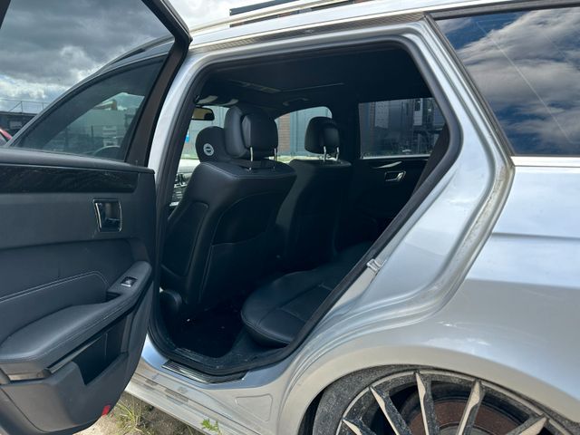 MYAUTOCENTER – Gebraucht- und Jahreswagen mit Werkstattservice in Pfaffenhofen Mercedes-Benz E 350d T Avantgarde 4-Matic *NAVI*AHK*LED*SHZ*