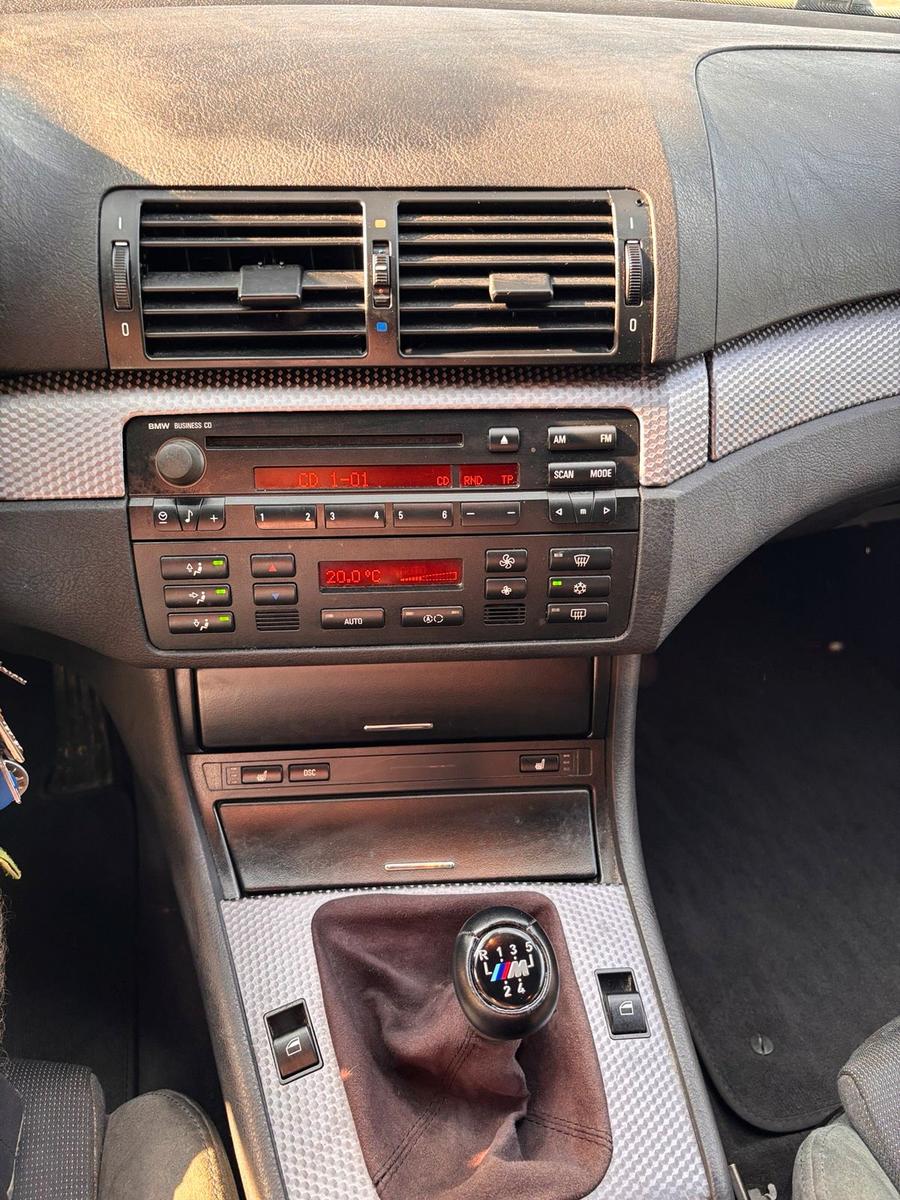 BMW 318 2004 — photo 10