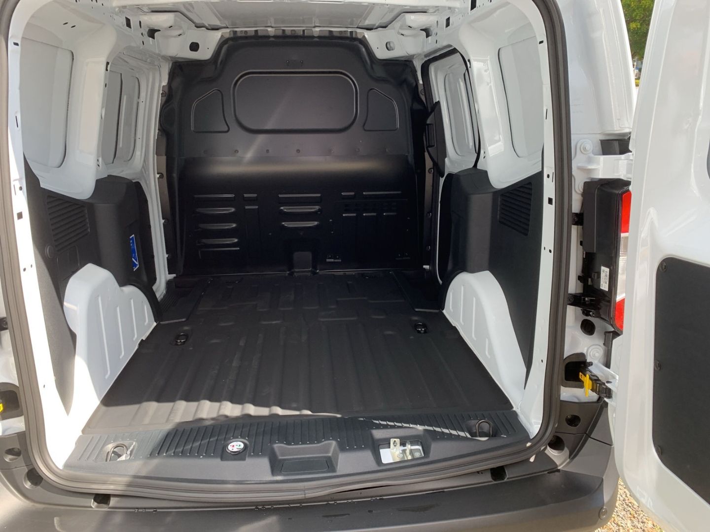 Fahrzeugabbildung Ford Transit Courier Trend 1.0 EcoBoost EU6e LKW,Nutz