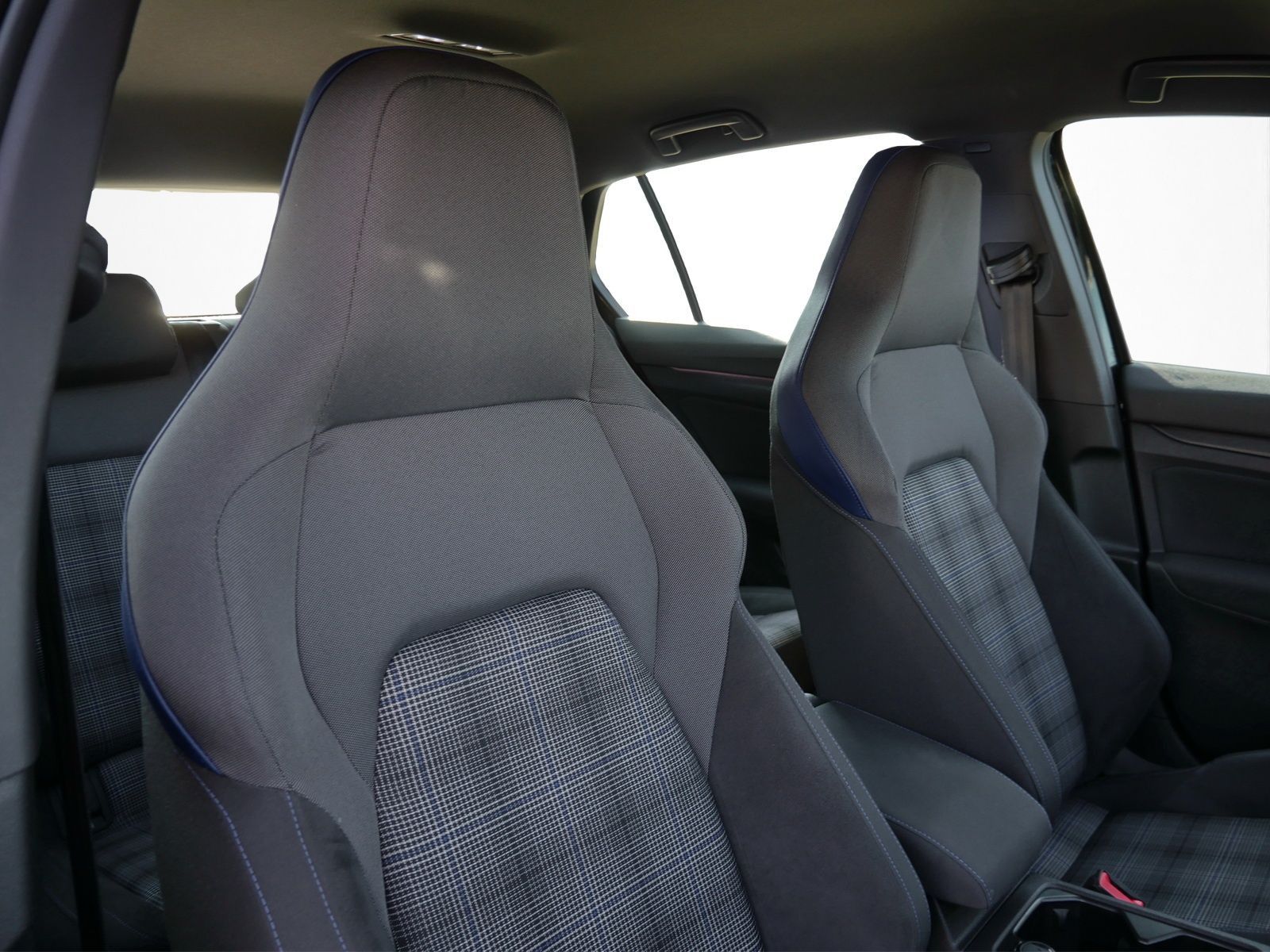 Volkswagen Golf - Bild 11
