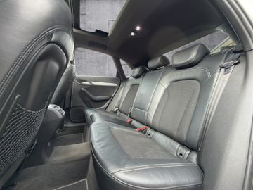 Audi Q3 2.0TDI quattro S-Line*PANO*LED*NAVI*KAMERA