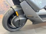 BMW CE 04 Schnellladegerät + Topcase - BMW ELEKTRO ROLLER
