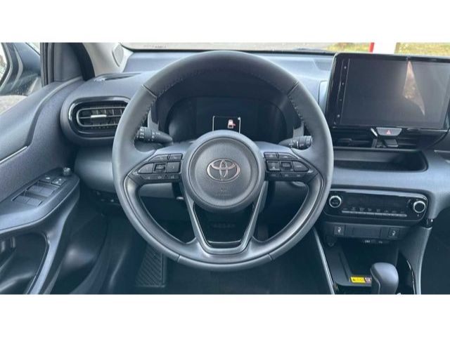 Fahrzeugabbildung Toyota Yaris 1.5 Hybrid Team Deutschland Comfort-Paket
