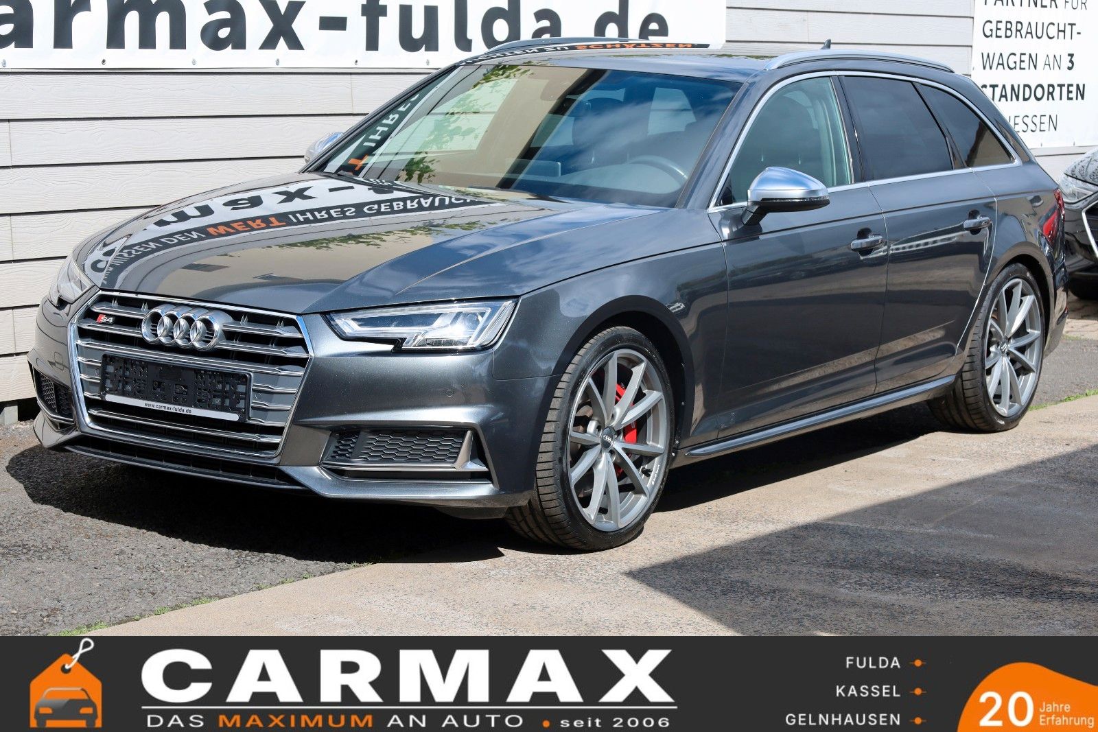 Fahrzeugabbildung Audi S4 Avant 3.0 TFSI quattro TLeder,Navi,Kamera,AHK