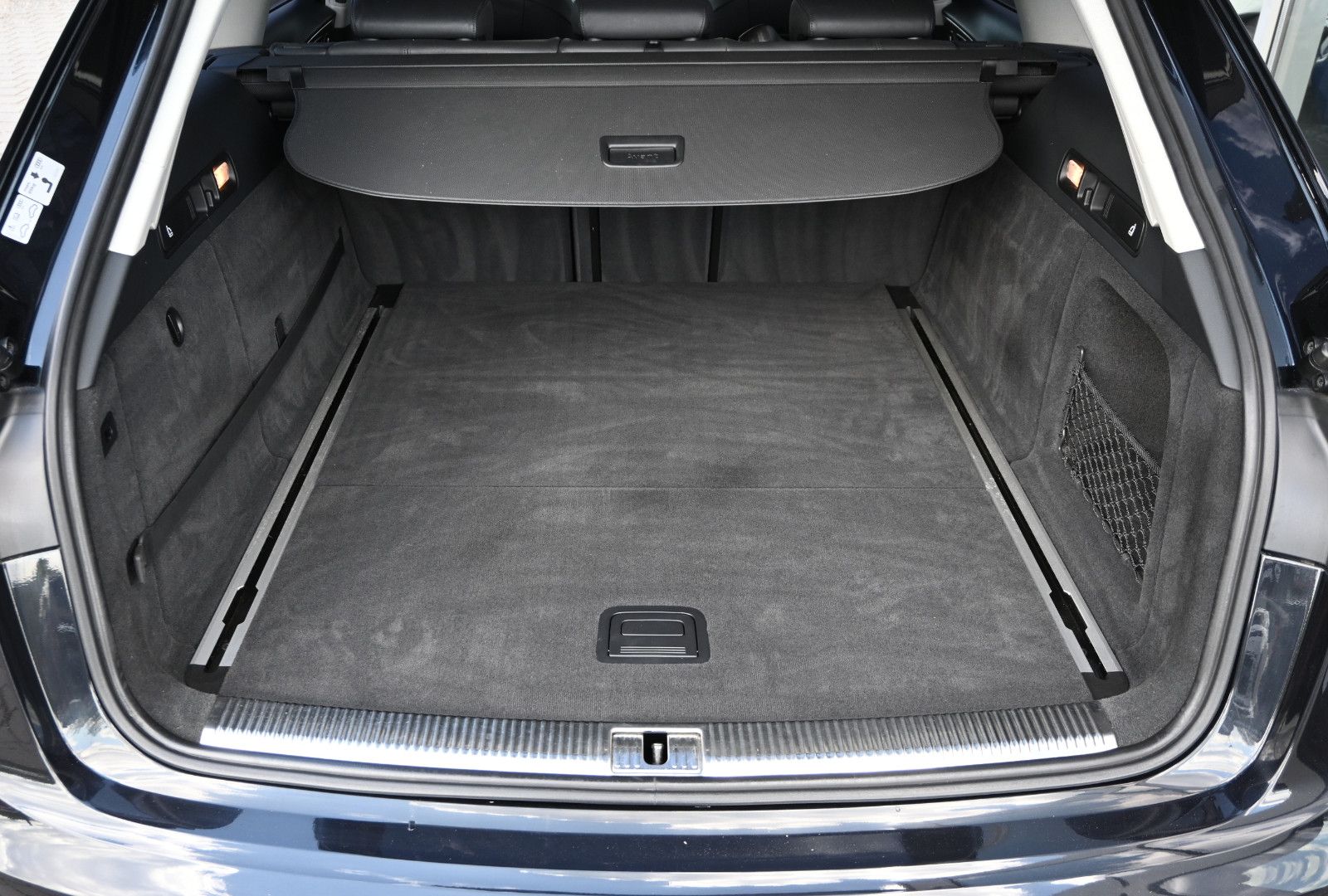 Fahrzeugabbildung Audi A6 Avant 3.0 TDI quattro °AHK°KEYLESS°ALCANTARA°