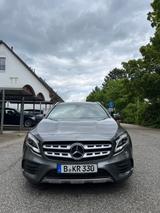 Mercedes-Benz GLA 220 4Matic AMG Line 360 Grad LED  - Mercedes-Benz GLA 220 von privat