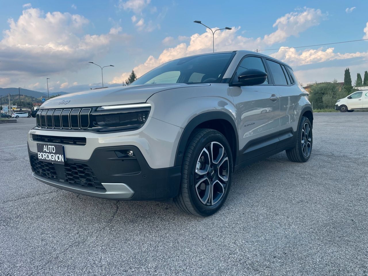 Other Jeep Avenger 1.2 Turbo 100 CV Summit si neopaten imagem 2