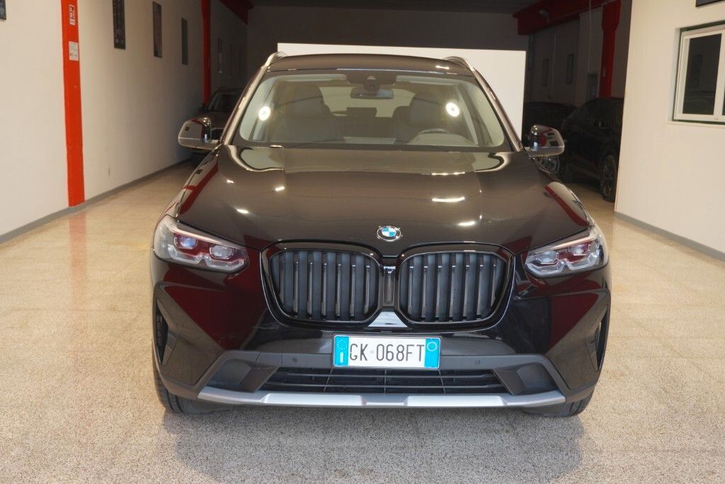 BMW X3 18D 150CV STEPTRONIC 48V S-DRIVE BUSINESS imagem 2