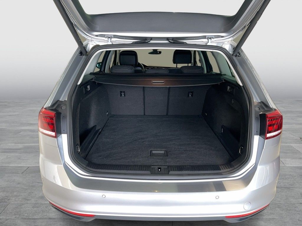 Volkswagen Passat Variant - Bild 14
