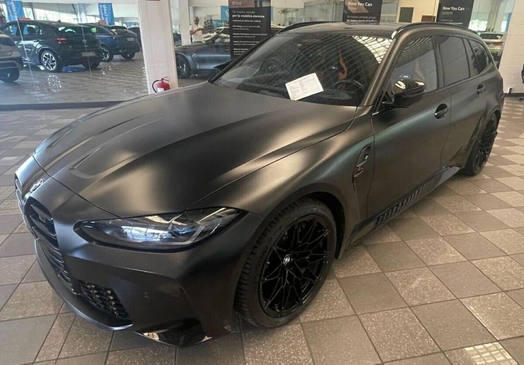 Image of BMW 330