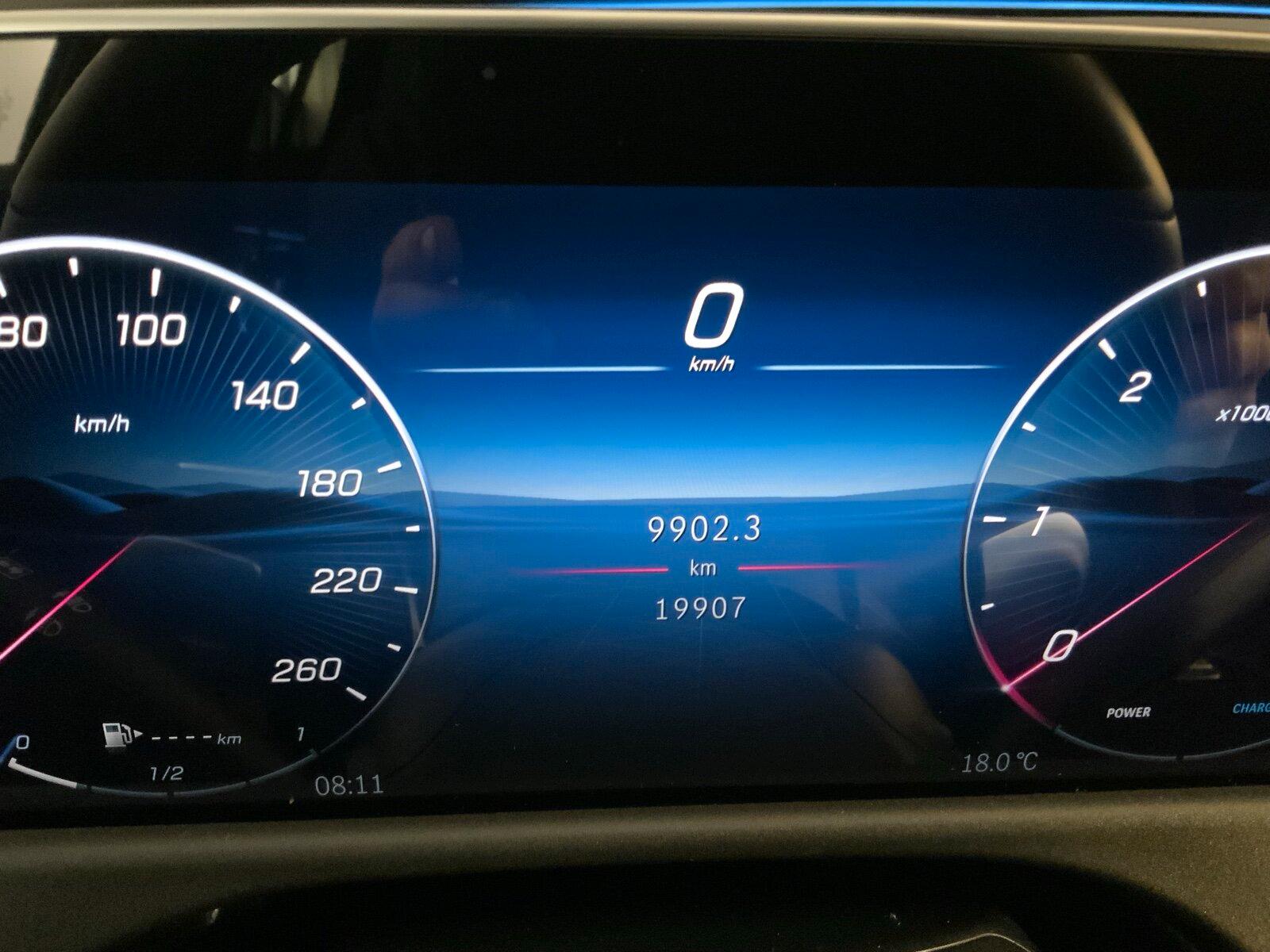 Mercedes-Benz E 220 d T AVANTGARDE AHK DISTRONIC KEYLESS RüKam