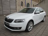 Skoda Octavia Lim. Joy DSG Xenon PDC Alu Navi Sitzh. - Skoda in Würzburg