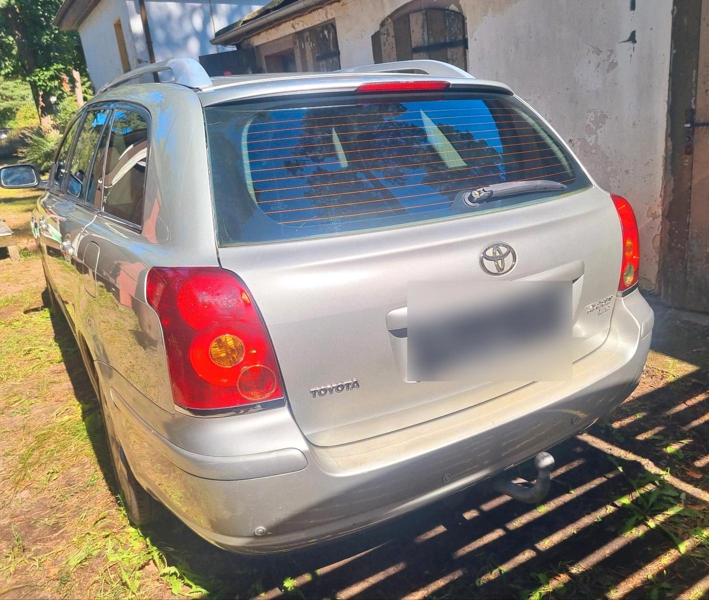 Toyota Avensis 2004 — photo 7