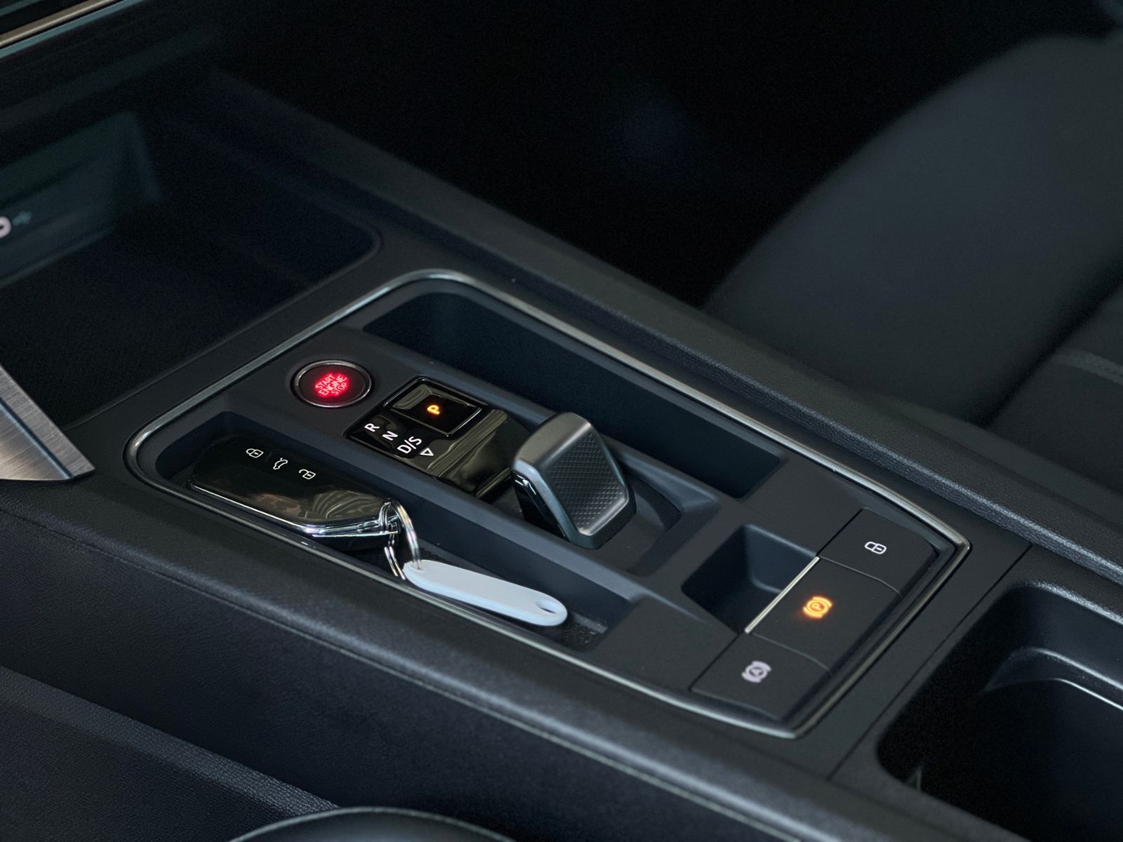 Fahrzeugabbildung CUPRA Leon Lim. VZ e-Hybrid FULL LINK LED NAVI