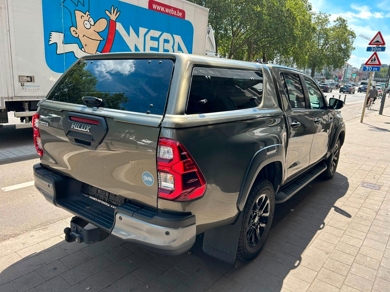 Toyota Hilux Invincible imagem 3