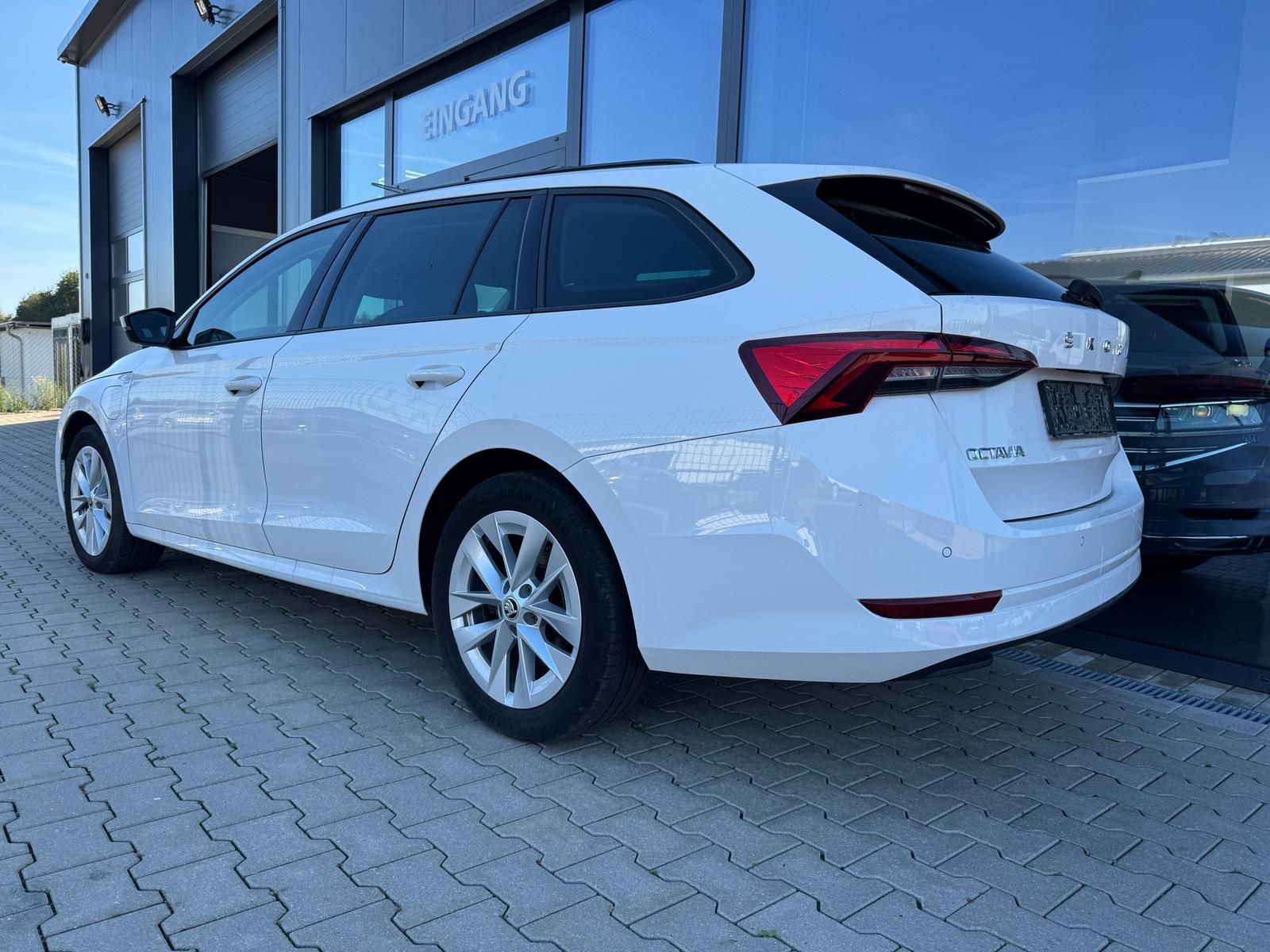 Skoda Octavia Ambition iV 1.4 TSI/DSG/LED/APP/TEMPOMAT imagem 3