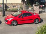 Peugeot 207cc 1.6 Vti 120 Scheckheft + Anh... - Peugeot 207 in Wiesbaden