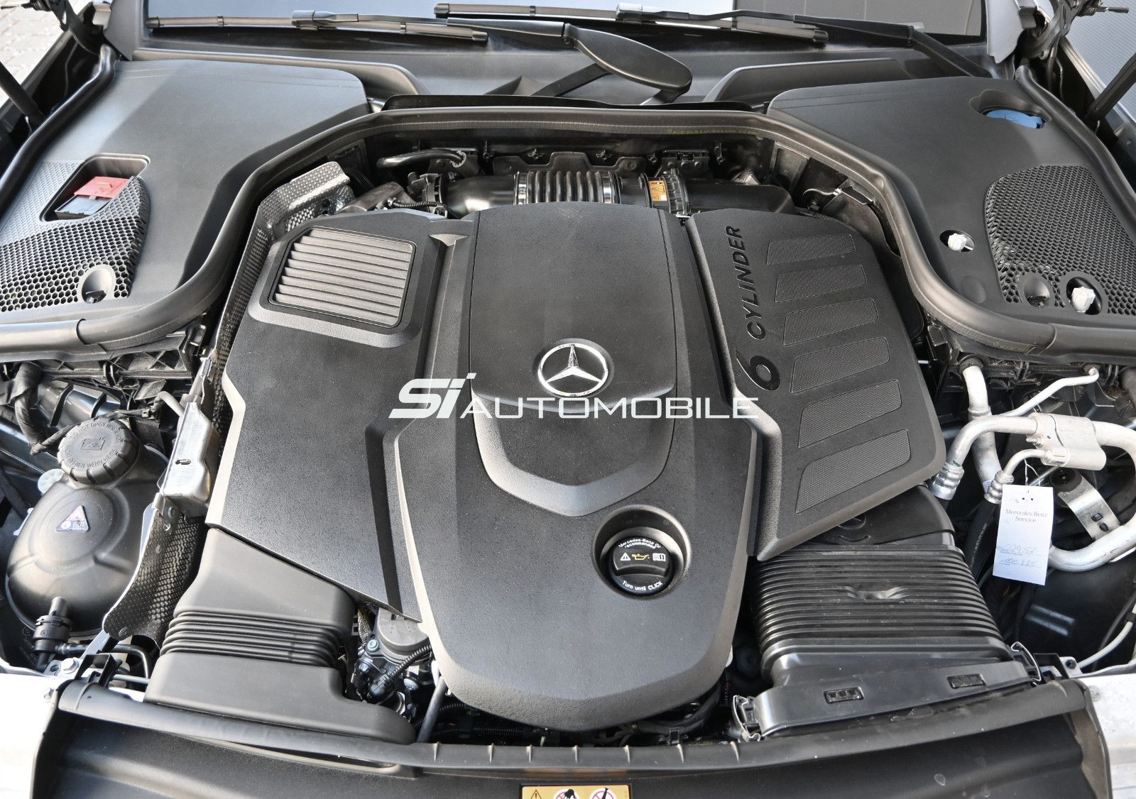 Fahrzeugabbildung Mercedes-Benz E 400 d 4M. T °ACC°AHK°AIRMATIC°MEMO°STHZG°360°