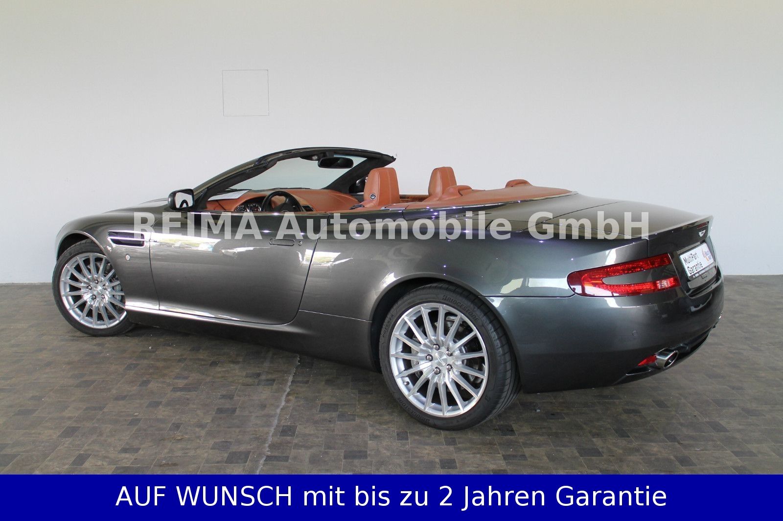 Fahrzeugabbildung Aston Martin DB9 Volante 5.9 i V12 Cabrio, Deut. Auslieferung