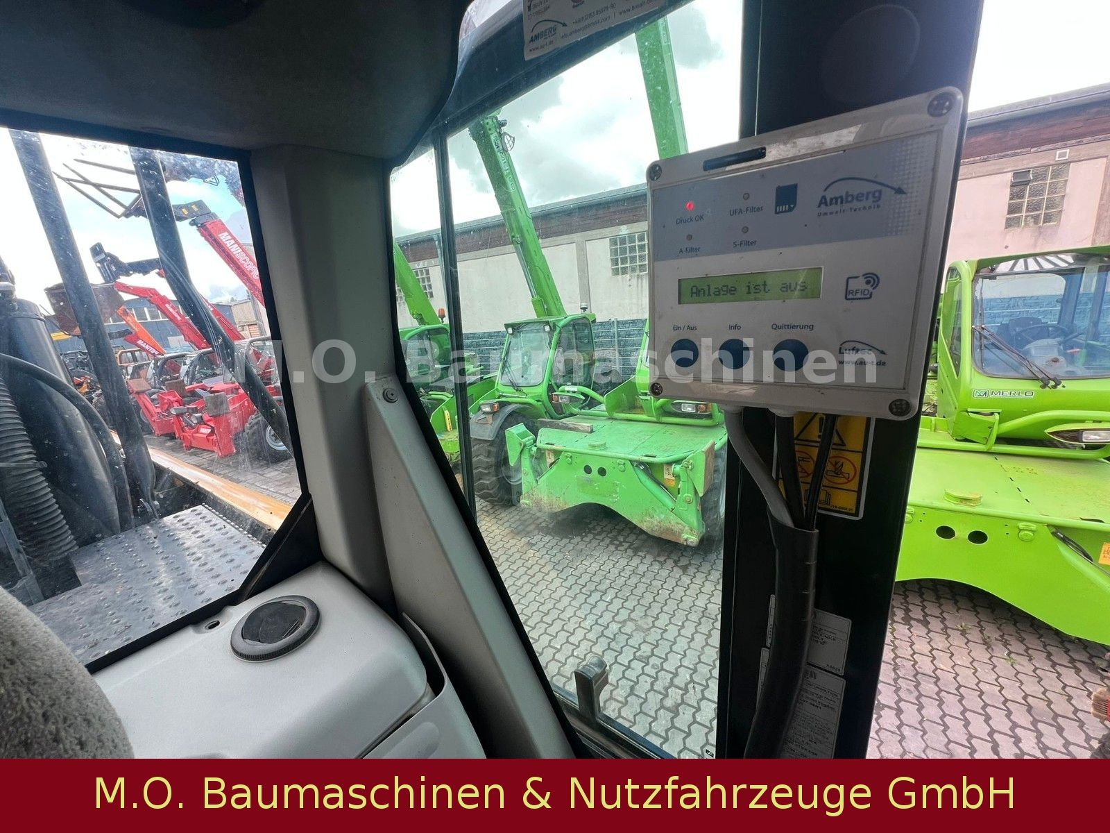 Fahrzeugabbildung CAT CAT MH 3022