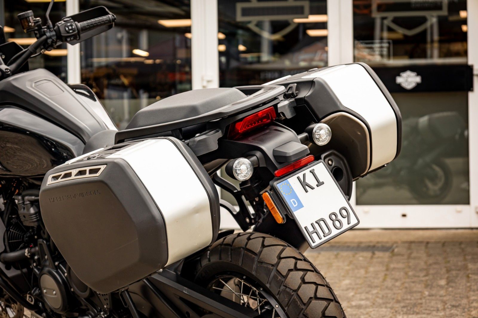 Fahrzeugabbildung Harley-Davidson RA1250S Pan America Special - ARH - Speichen