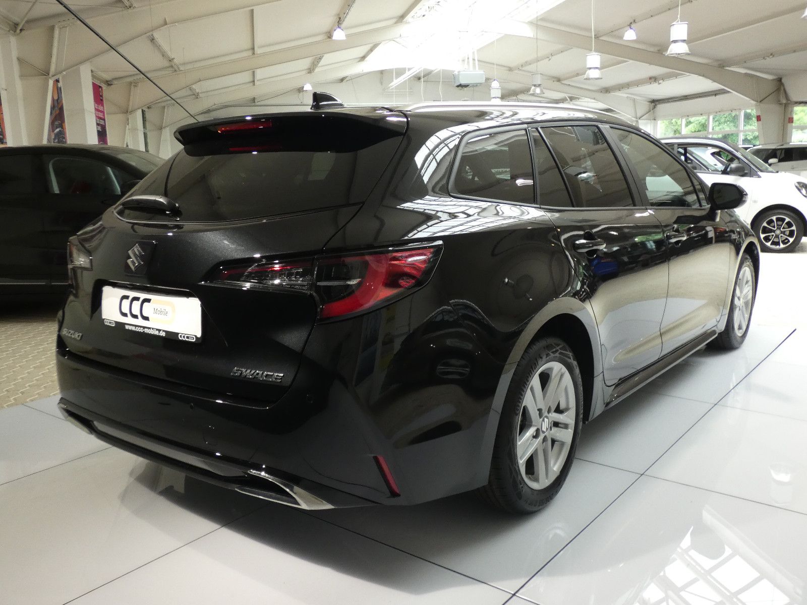 Suzuki Swace - Bild 5