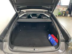 Fahrzeugabbildung Peugeot 508 Hybrid Allure Pack Autom. LED Navi ACC 17"