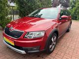 Skoda Octavia Combi Scout 4x4 Scheckheft - Skoda Octavia: Allradantrieb, Scout