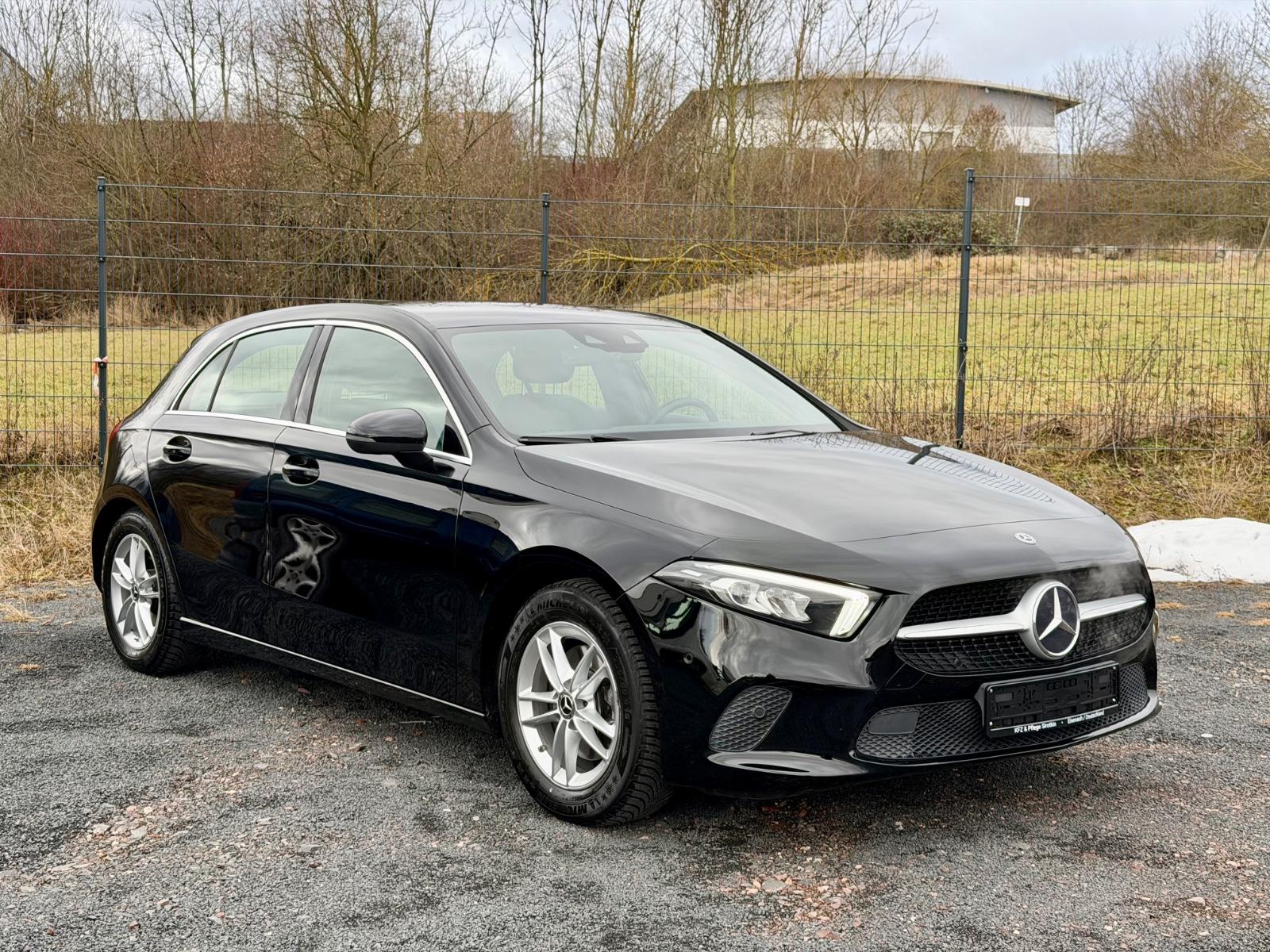 Mercedes-Benz A200*LED*Navi*HeadUp*Kamera*Memory*8fach*