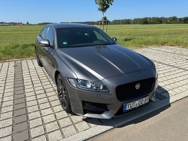 Jaguar XF 30d R-Sport 