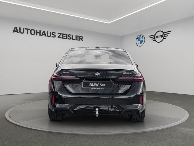 Foto Nummer 6: BMW 550e xDrive