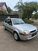 Ford Fiesta 1,3/TÜV/ KLIMA/ Frontscheibenh... - gebrauchte Ford Fiesta aus dem Jahr 2001