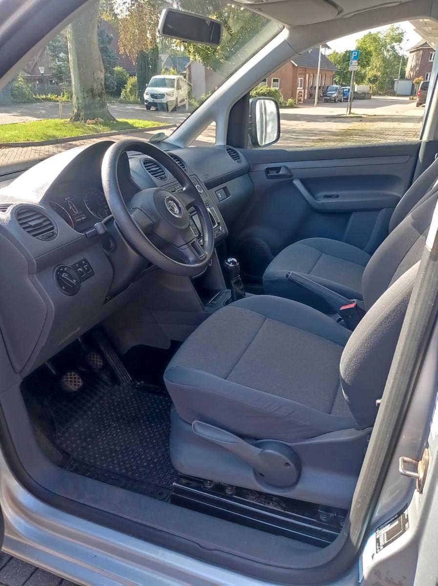 Volkswagen Caddy 1,6TDI 75kW Startline BlueMotion Start...