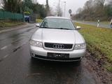 Audi A4 B5 1.6 AVANT TÜV NEU*120TKM*Klimatronic*1.Han - Audi A4 aus 2000: Kombi
