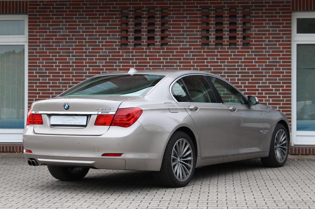 BMW 730