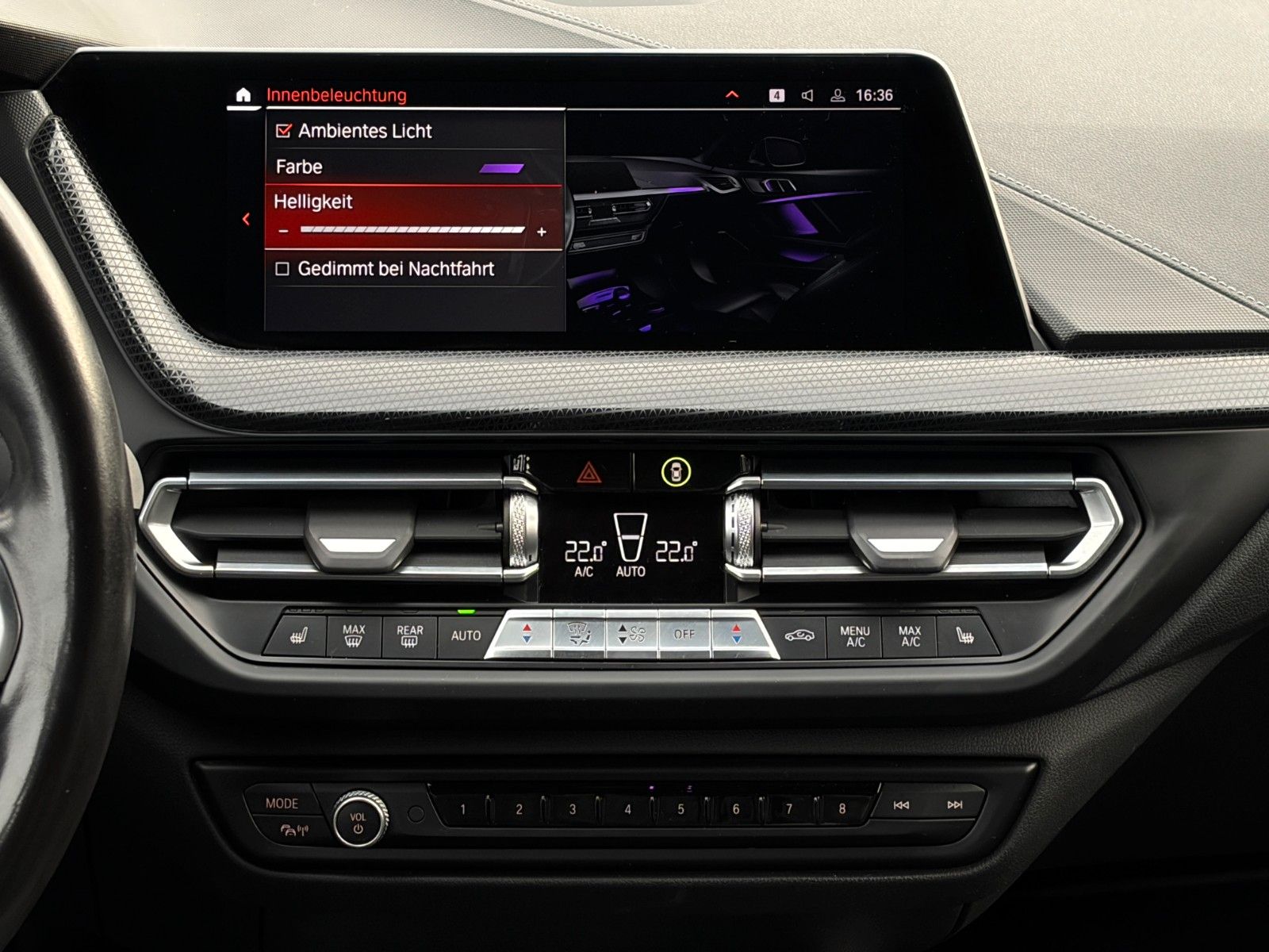 Fahrzeugabbildung BMW 120i Aut. Sport Line Shad HIFI CarPlay AHK SHZ