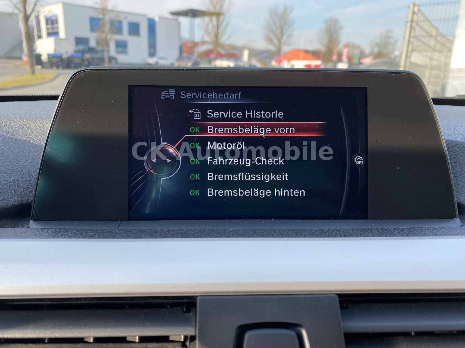 Fahrzeugabbildung BMW 320d Touring Automatik/Klima/Navi/Tempomat/PDC