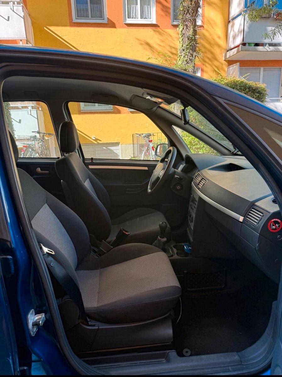 Opel Meriva 2005 — interior