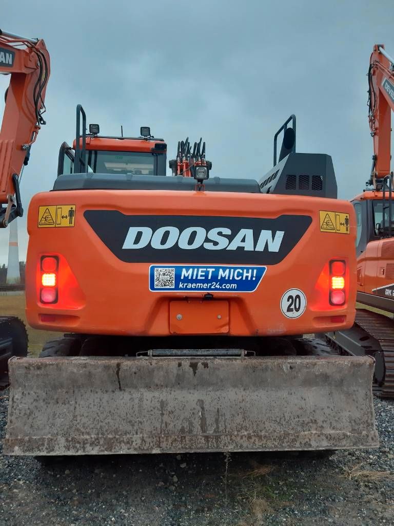 Fahrzeugabbildung Doosan DX 140 W-5