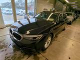 BMW 520d Touring | Kam | LED | Navi | App - BMW 520 Gebrauchtwagen in Stuttgart