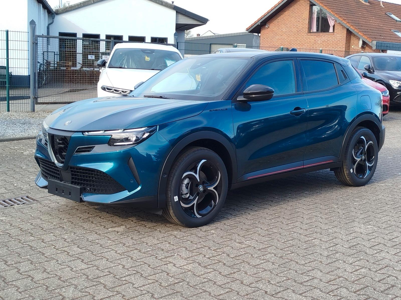 Alfa Romeo Junior 1.2 MHEV Speciale #SportPaket