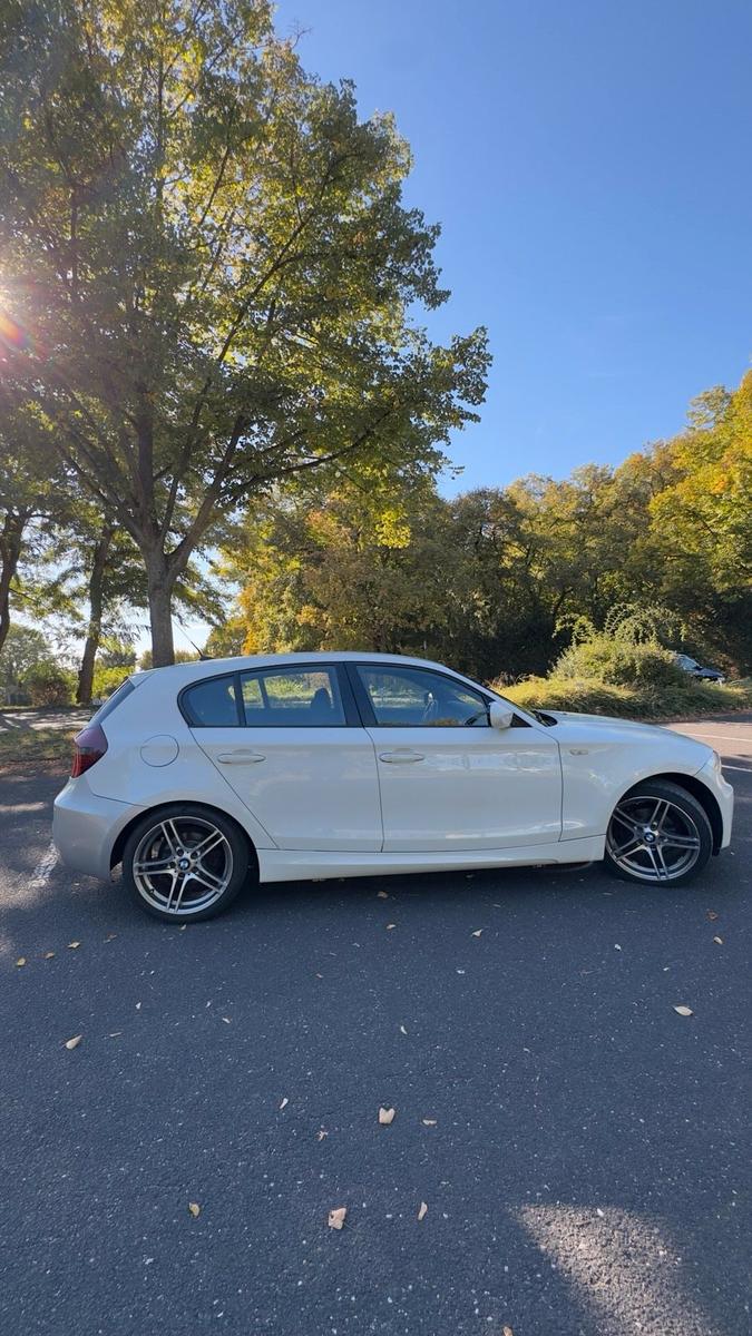 BMW 116 2010 — двигун 122 HP (90kW)