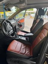 Volkswagen Tiguan 2.0 TSI 162kW DSG BMT 4MOTION Highlin... - Volkswagen Tiguan mit Benzin-Antrieb: Leder, Navigationssystem, Geländewagen