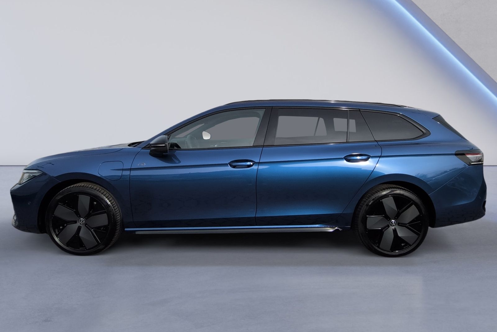 Passat Variant 1.5 TSI eHybrid R-Line AHK+MATRIX