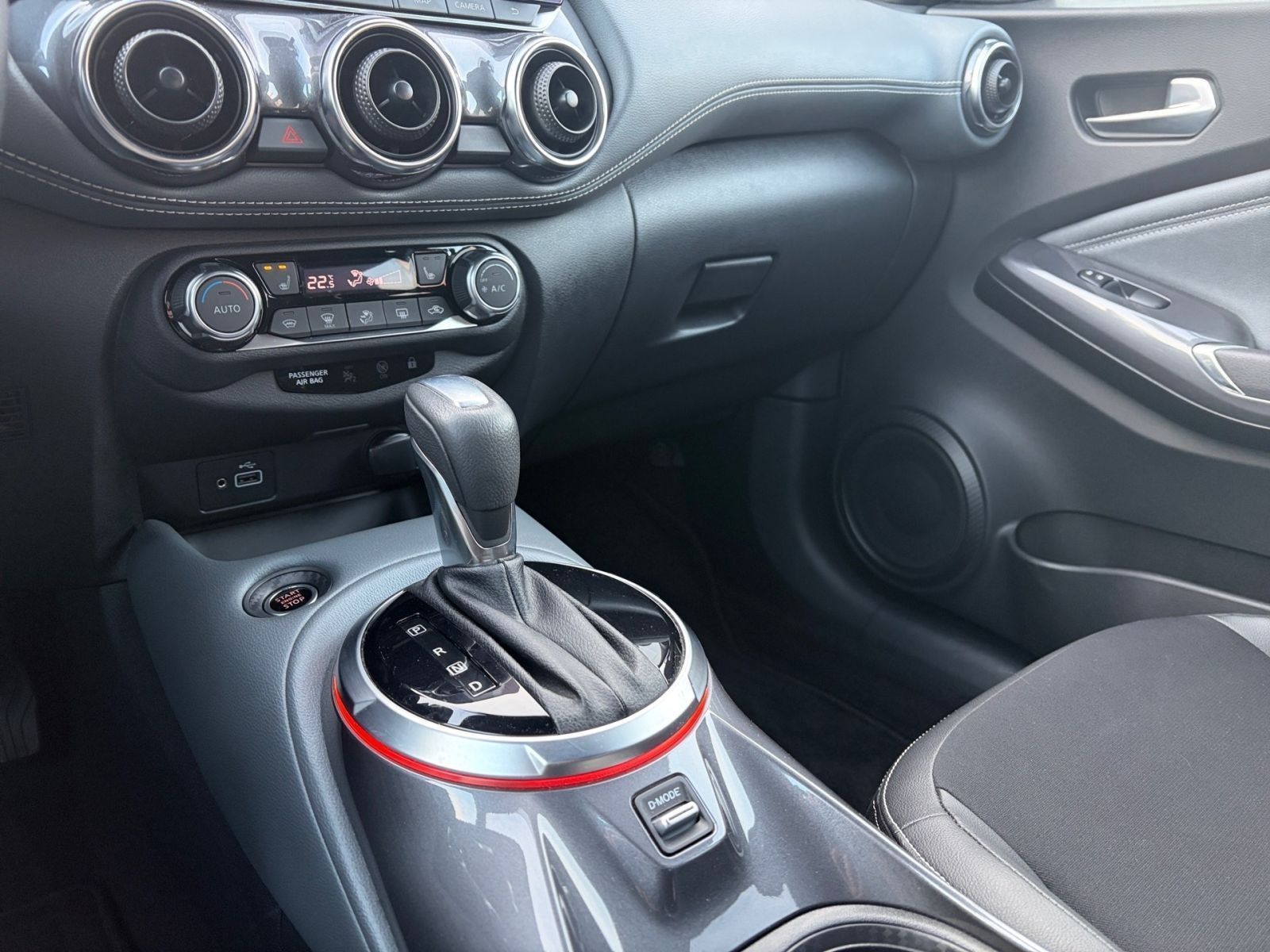 Fahrzeugabbildung Nissan Juke 1.0 DIG-T Tekna*SHZ*Navi*Kamera*