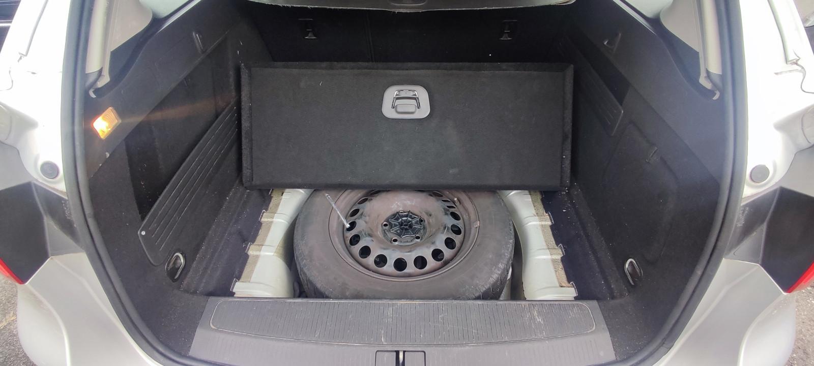 Opel Astra 2015 — photo 7