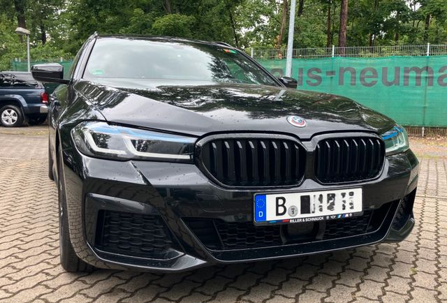 Touring 530 e xDrive M Sport HUD Pano AHK